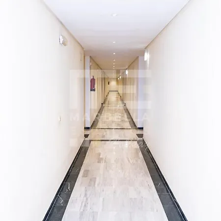 Amplio Planta Jardin Nagueles * Μαρμπέλλα