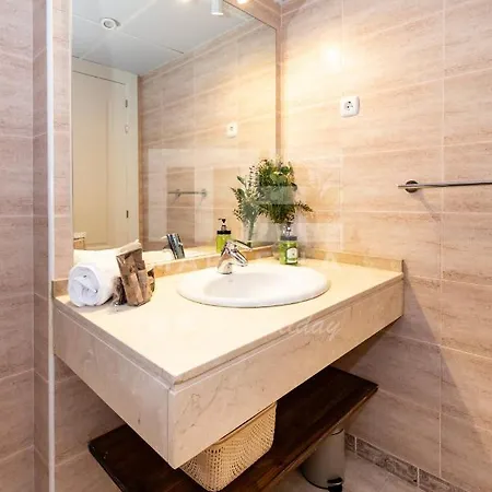 Amplio Planta Jardin Nagueles Διαμέρισμα