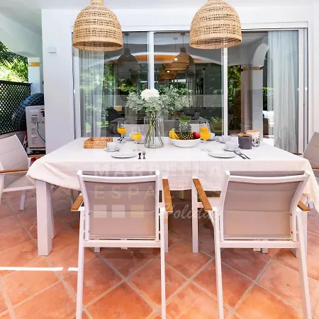 Amplio Planta Jardin Nagueles アパート