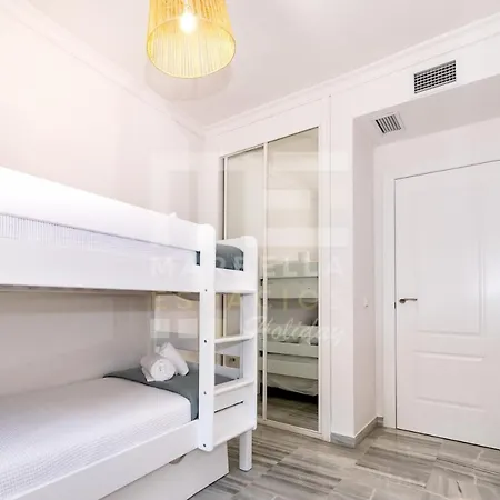 Amplio Planta Jardin Nagueles