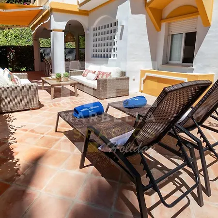 Amplio Planta Jardin Nagueles アパート *