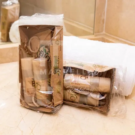 Amplio Planta Jardin Nagueles アパート