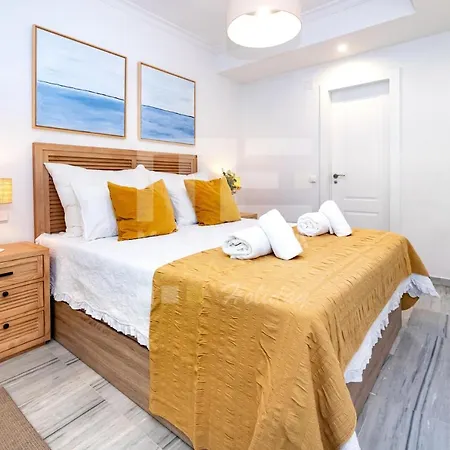 Amplio Planta Jardin Nagueles Marbella