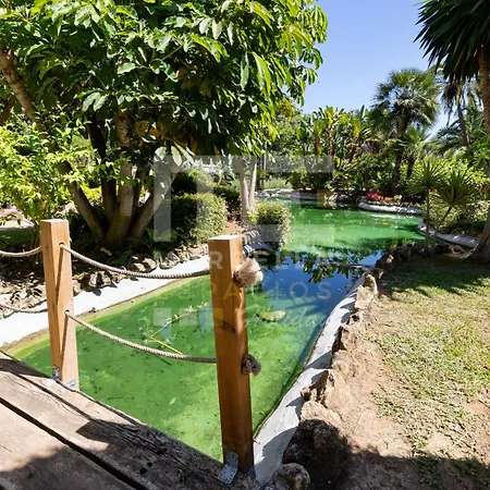 Amplio Planta Jardin Nagueles アパート マルベーリャ