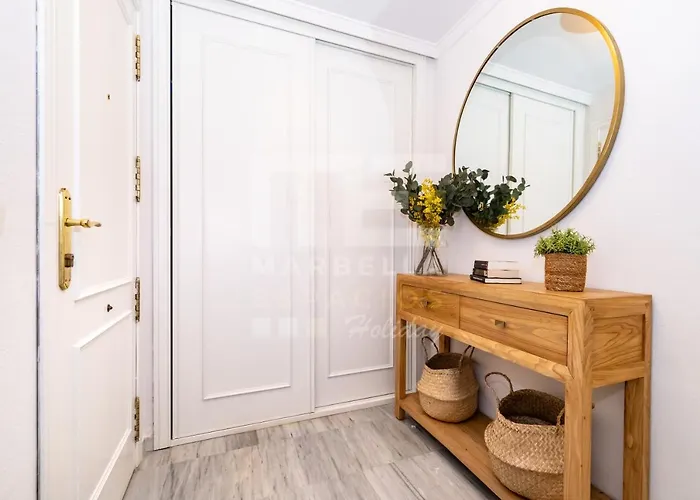 Amplio Planta Jardin Nagueles 아파트