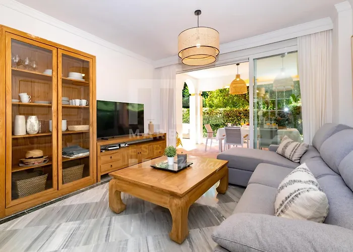 Amplio Planta Jardin Nagueles 아파트 *