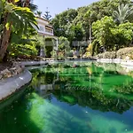 Amplio Planta Jardin Nagueles Lägenhet Marbella