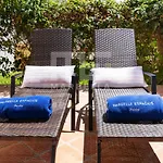 Amplio Planta Jardin Nagueles *