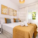 Amplio Planta Jardin Nagueles * Marbella