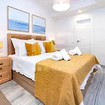 Amplio Planta Jardin Nagueles Marbella