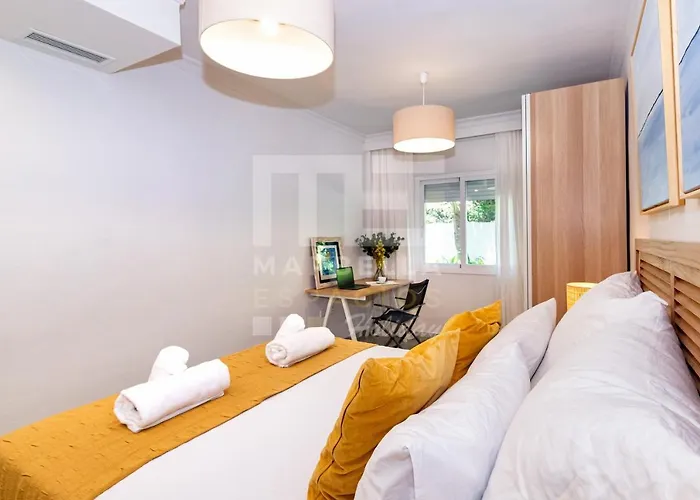 公寓 Amplio Planta Jardin Nagueles 马尔韦利亚