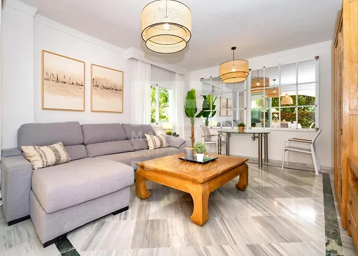 Amplio Planta Jardin Nagueles 公寓