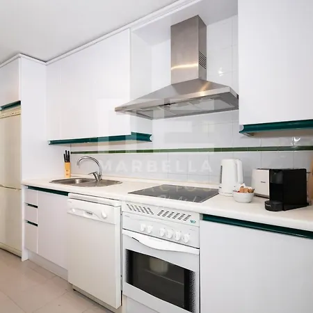 Amplio Planta Jardin Nagueles * Marbella